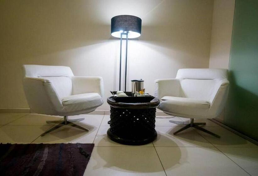 اتاق لوکس, Rysara