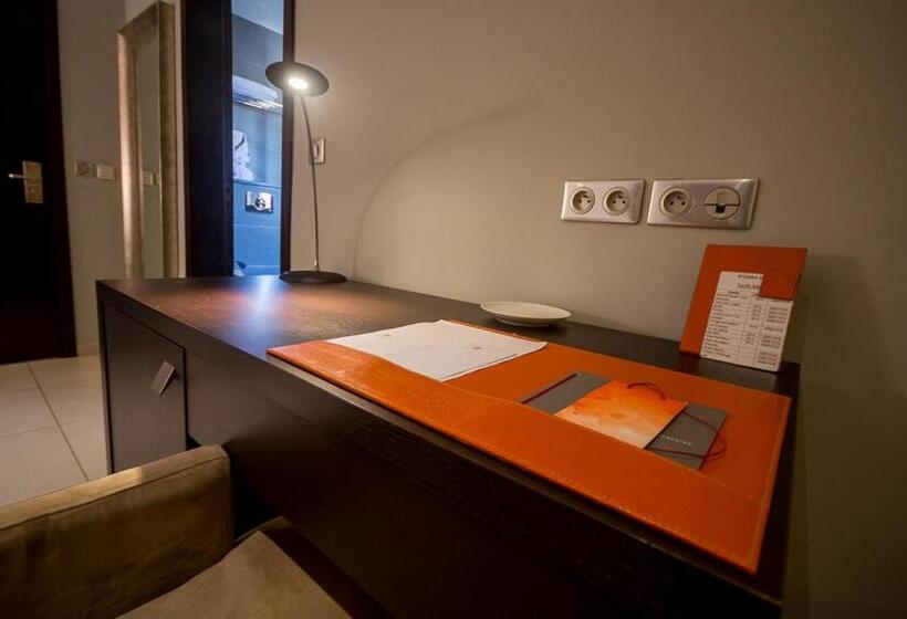 سوییت جونیور, Rysara