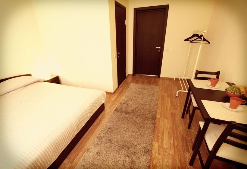 标准间, Smart People Eco