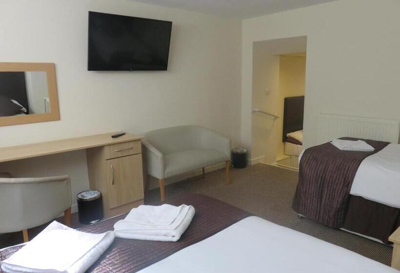 Camera Familiare, Stuart