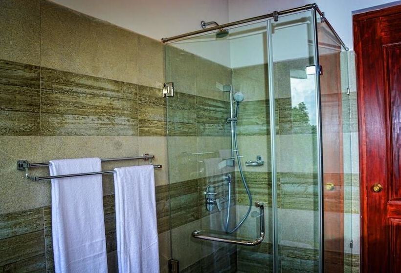 디럭스 룸 산전망, The Grand Hills