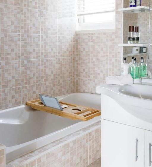 豪华房间, The Kite House