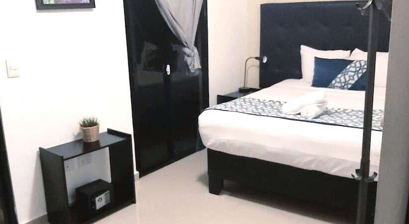 اتاق استاندارد, Tau Casa Reyes