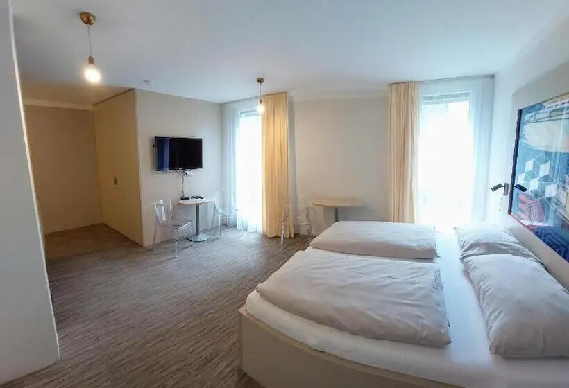 身障者適用キングサイズベッドルーム, Smarthotel Nezvalova Archa