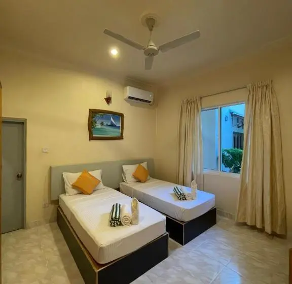 اتاق اکونومی, Thoddoo Retreat Grand