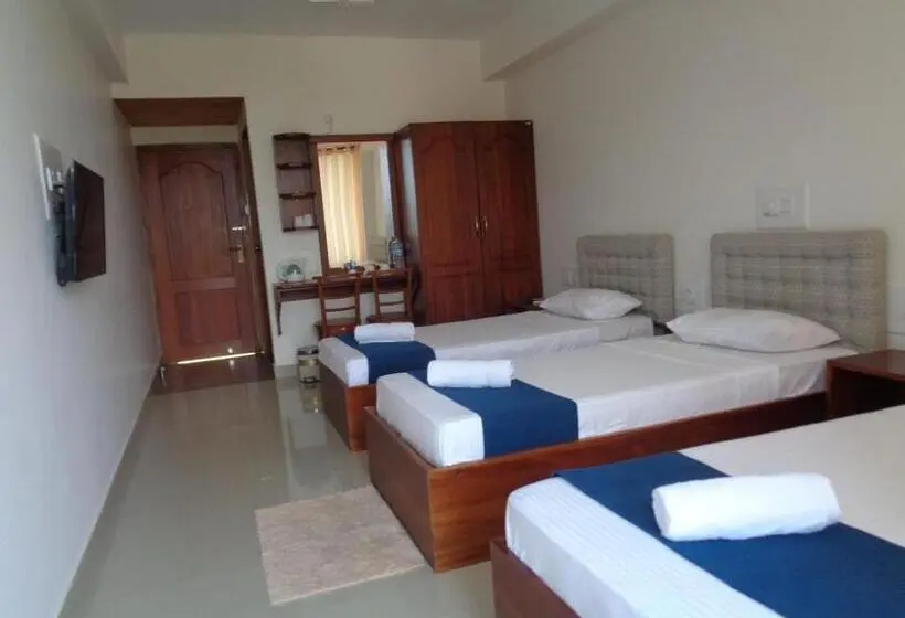 Standard Kolmen Hengen Huone, Sky View Grand