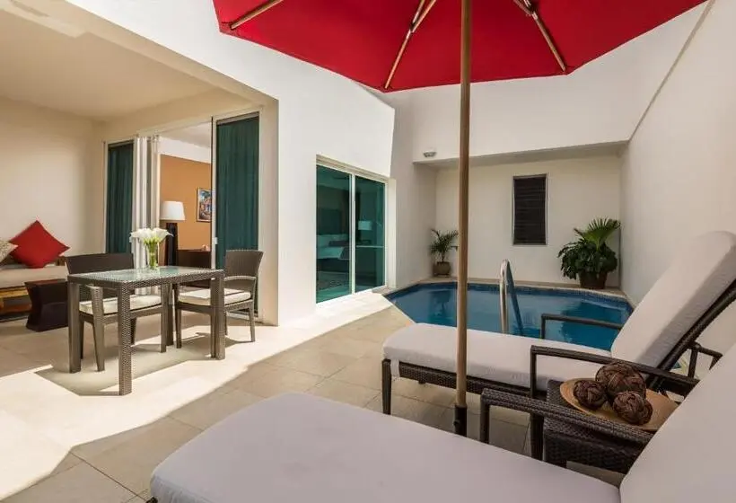 سوییت با استخر, Spice Island Beach Resort