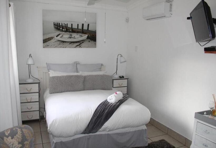 Номер Стандарт Вид на Сад, Blue S Guest House