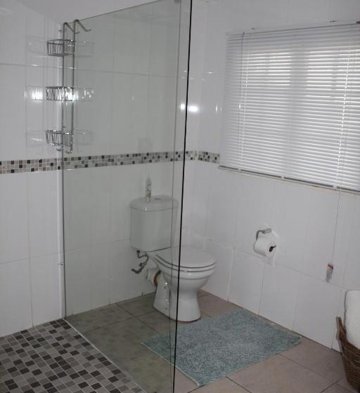 Номер Стандарт Вид на Бассейн, Blue S Guest House