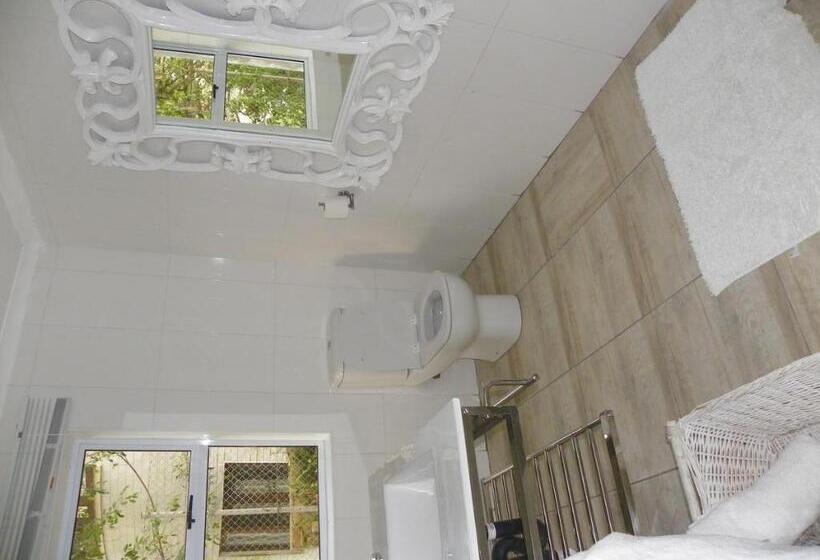 Номер Стандарт Вид на Море, Blue S Guest House