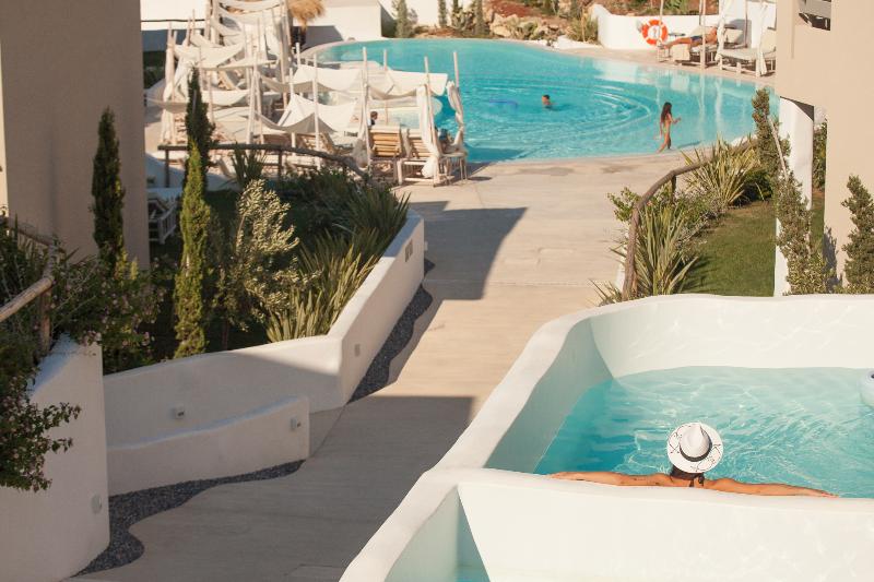 가든 전망 스위트, Crystal Waters