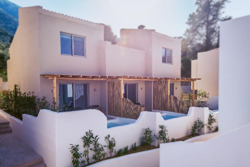 스탠다드 룸, Crystal Waters