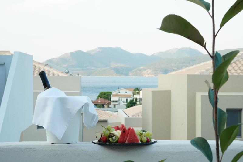 스탠다드 룸 측면 바다 전망, Crystal Waters