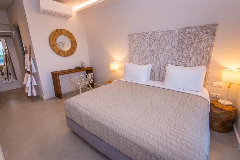 스탠다드 룸 측면 바다 전망, Crystal Waters