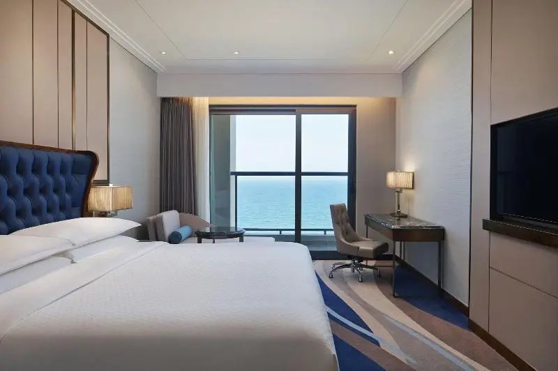 Deluxe Room with Views