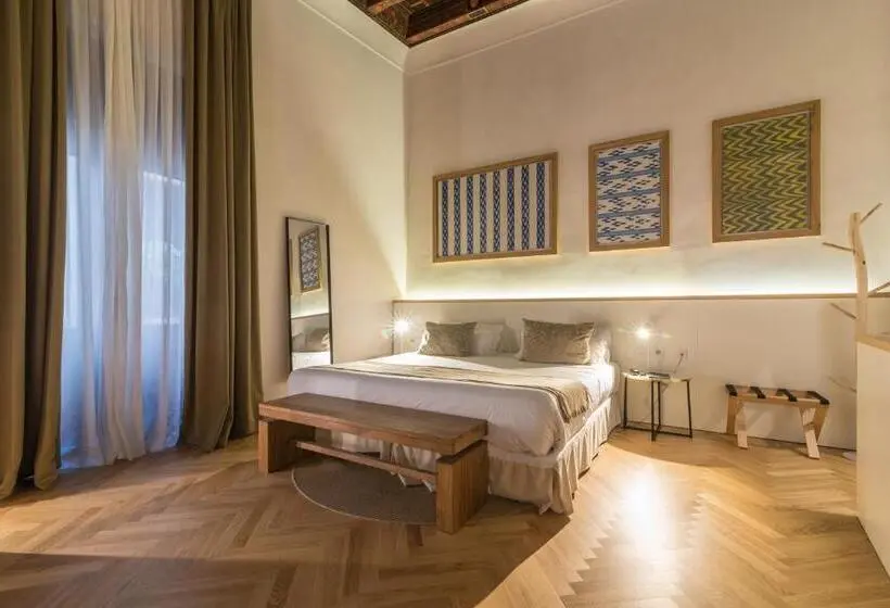 Suite, Icon Rosetó