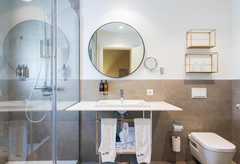 سوییت, Icon Rosetó