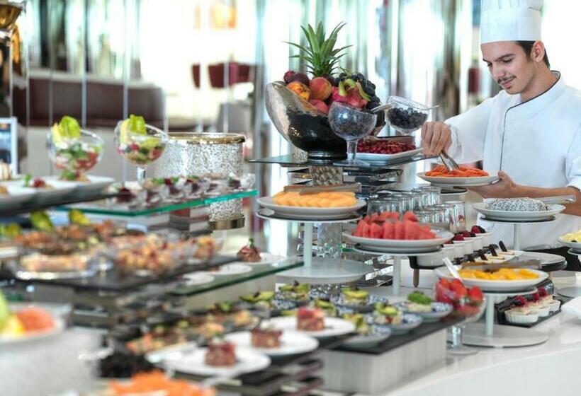 Club Room Sea View, Raffles The Palm