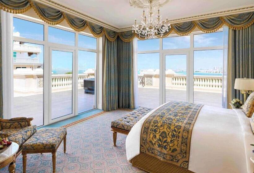 اتاق کلاب با تراس, Raffles The Palm