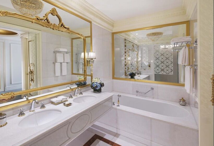 اتاق پرمیوم, Raffles The Palm