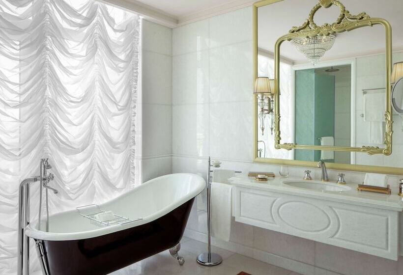 سوئیت پریمیوم, Raffles The Palm