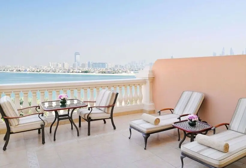 Club-huone, Raffles The Palm