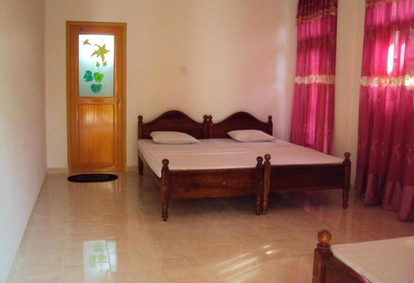 패밀리 룸, Yala River Face Inn