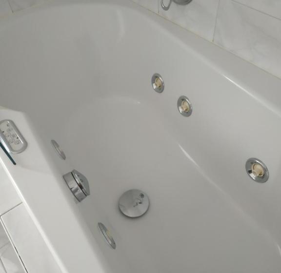 اتاق سوپریور با بالکن, Sport Hotel Wildgall