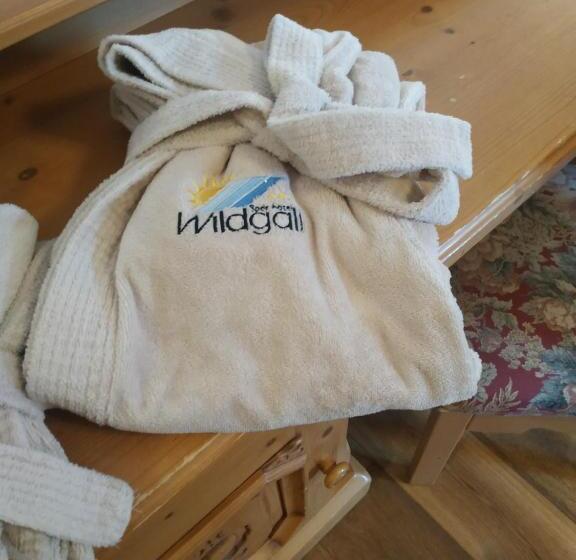 اتاق سوپریور با بالکن, Sport Hotel Wildgall