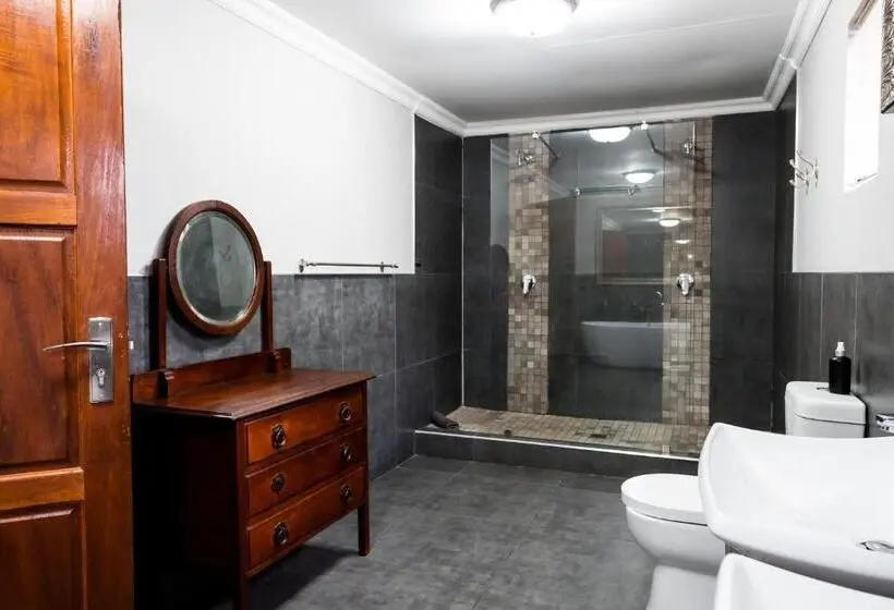 Perhehuone, Villa Gracia Guesthouse