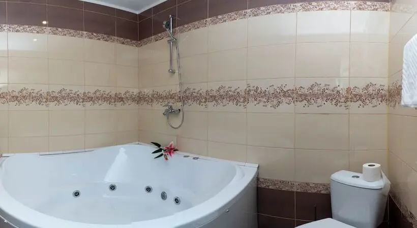 سوییت, Minima Hotel Belorusskaya