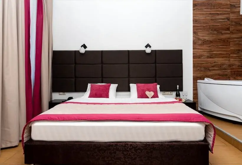 سوییت, Minima Hotel Belorusskaya