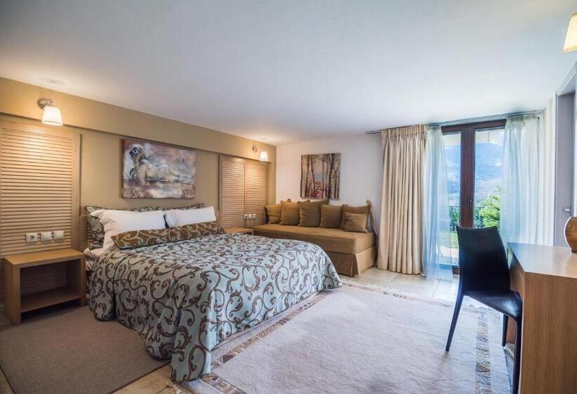 Люкс 2 Спальни, Forest Suites Boutique