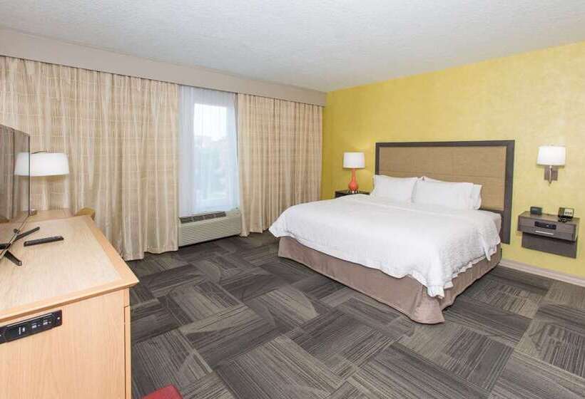 适合残疾人使用的标准间, Hampton Inn & Suites Xenia Dayton