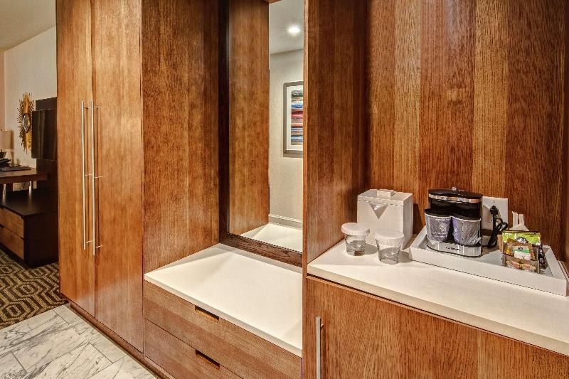 Стандартный Номер Кровать Кинг, Hilton Franklin Cool Springs