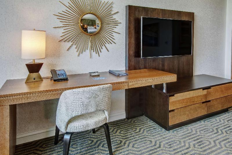 キングサイズベッドのスタンダードルーム, Hilton Franklin Cool Springs