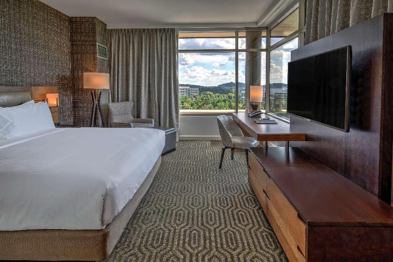 キングサイズベッドのスタンダードルーム, Hilton Franklin Cool Springs