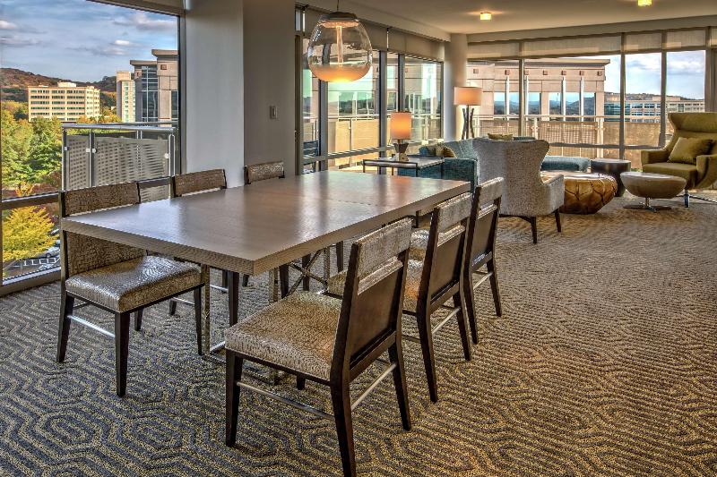 キングサイズベッドのスイートルーム, Hilton Franklin Cool Springs