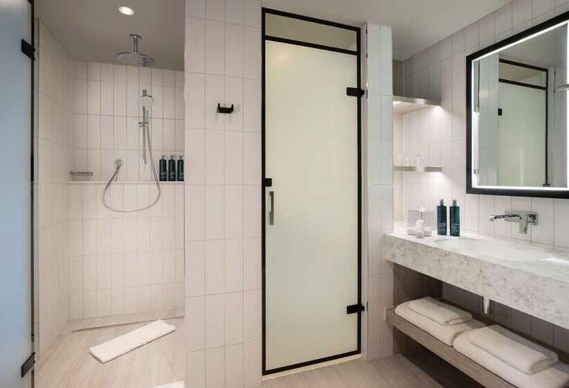 キングサイズベッドのスタンダードルーム, Hilton Franklin Cool Springs