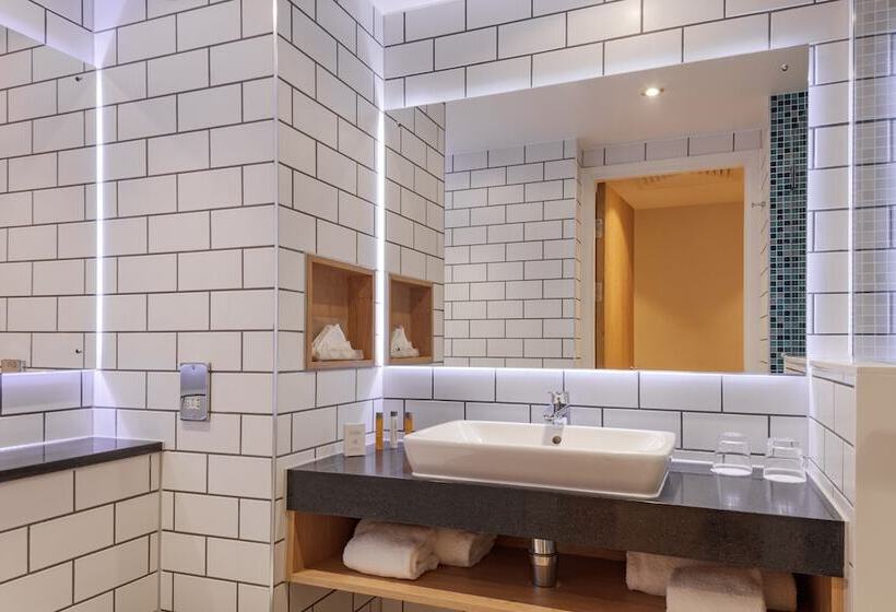 اتاق استاندارد, Holiday Inn London Heathrow   Bath Road, An Ihg