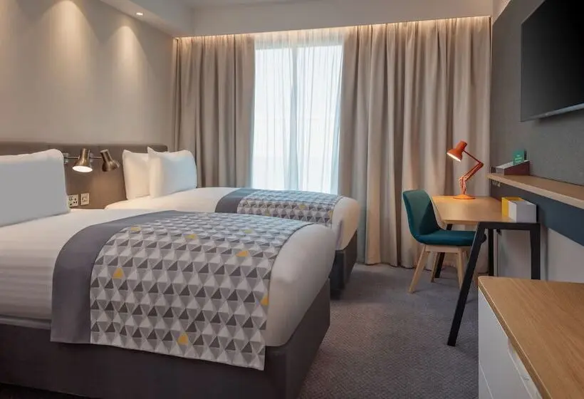 اتاق استاندارد, Holiday Inn London Heathrow Bath Road, An Ihg