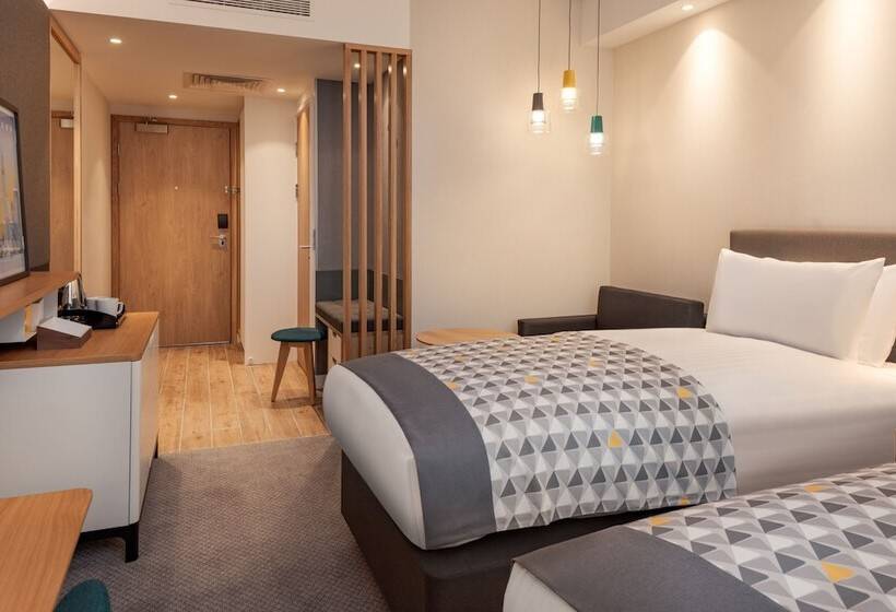 اتاق استاندارد, Holiday Inn London Heathrow   Bath Road, An Ihg