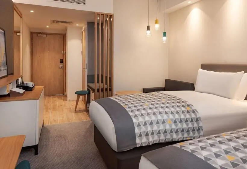 اتاق استاندارد, Holiday Inn London Heathrow Bath Road, An Ihg