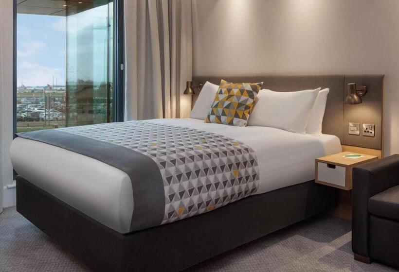 Номер Стандарт, Holiday Inn London Heathrow   Bath Road, An Ihg