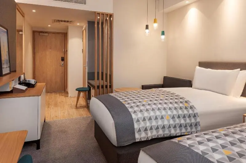 اتاق استاندارد, Holiday Inn London Heathrow Bath Road, An Ihg