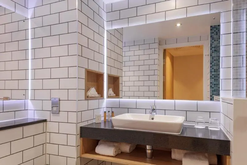 اتاق استاندارد, Holiday Inn London Heathrow Bath Road, An Ihg