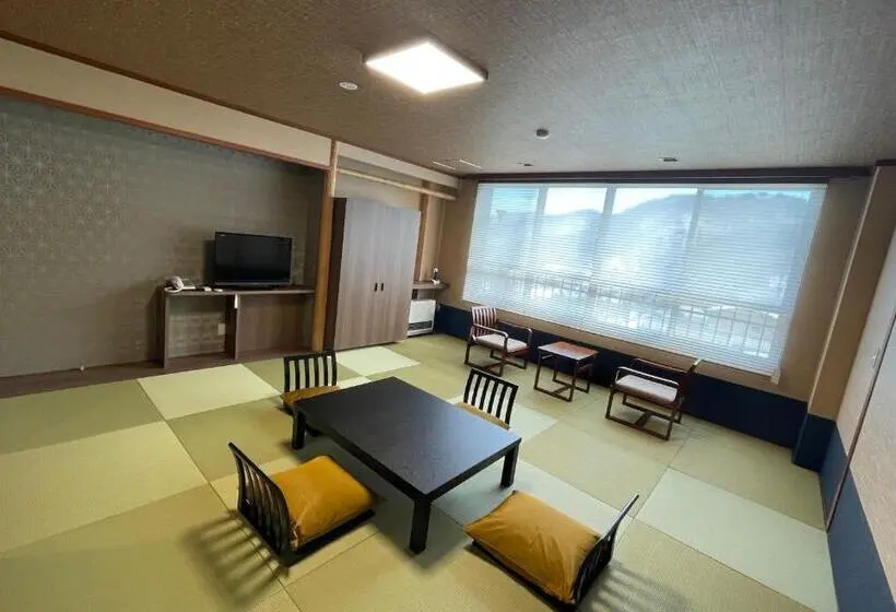 スタンダード４人部屋, Kouunsou