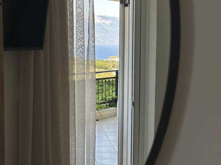 Студио Deluxe Вид на Море, Lithies Sea View Boutique