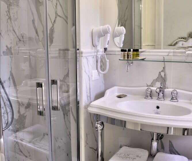 اتاق لوکس, The Moon Boutique Hotel & Spa