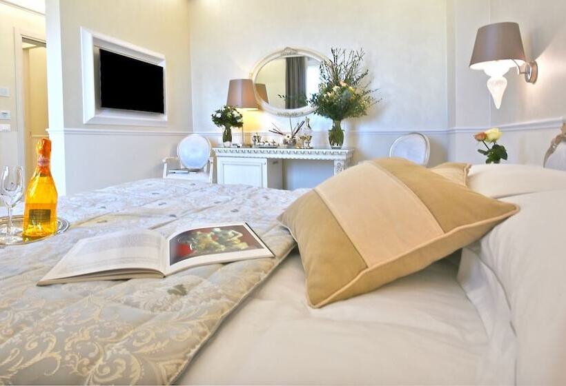 اتاق لوکس, The Moon Boutique Hotel & Spa